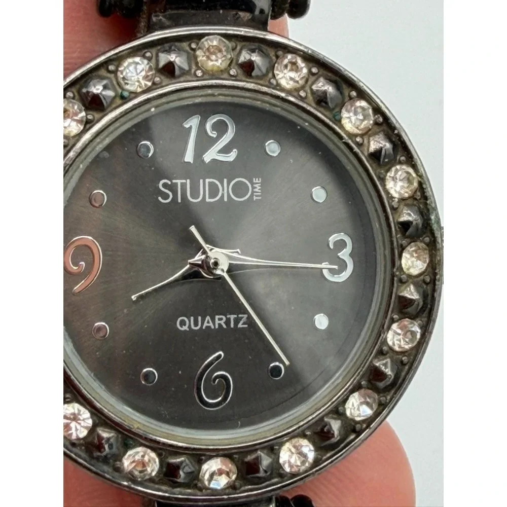 Lot of 6 Women's Watches Suizo EYKI Studio Time New Batteries Running